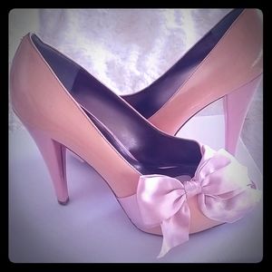 Paris Hilton pink heels